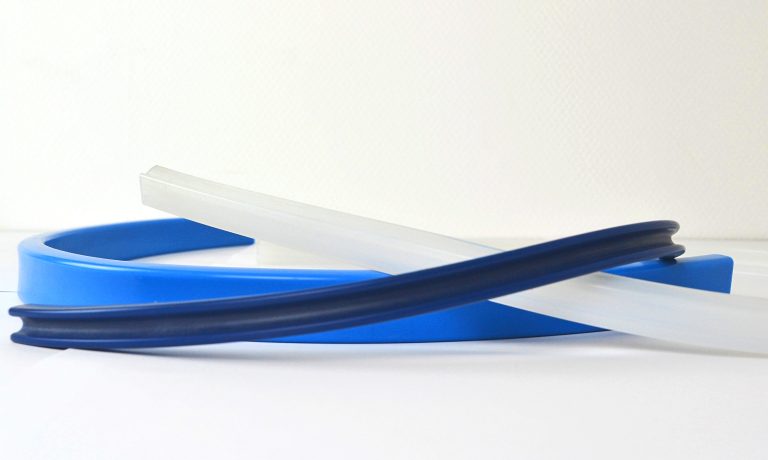 Inflatable seals in multiple colors and different materials
